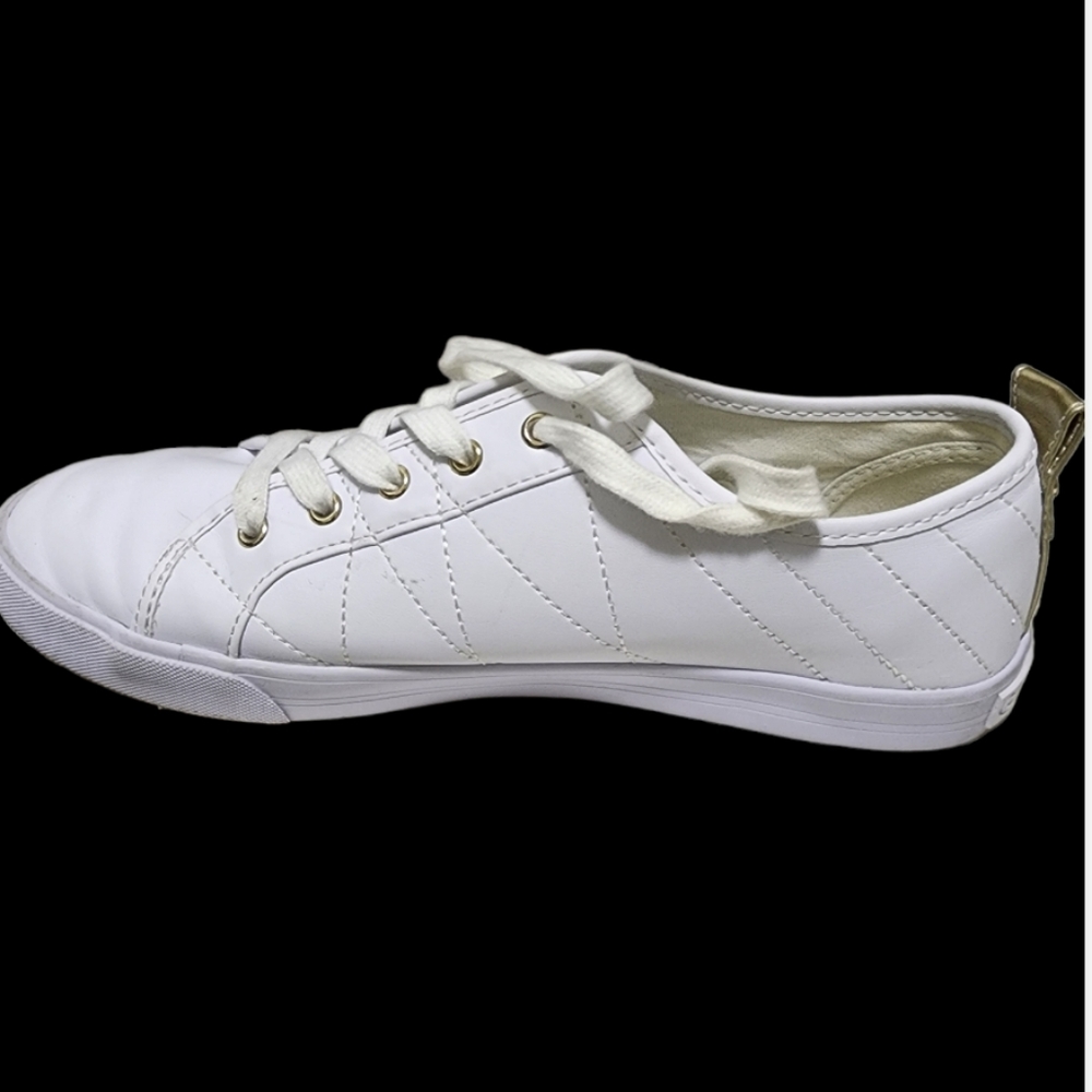 Preowned G By Guess White Sneakers - Picture 6 of 9